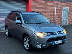 Grey Used 2014 Mitsubishi Outlander SUV | £5,095 (Fair price)