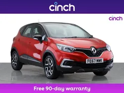 Red/black Used 2017 Renault Captur Dynamique SUV | £8,349 (Fair price)