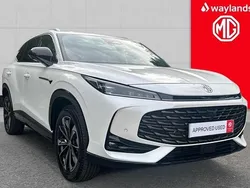 White New 2024 MG HS Trophy SUV | £22,641