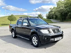 Black Used 2014 Nissan Navara Tekna Pickup | £6,495 (Super price)