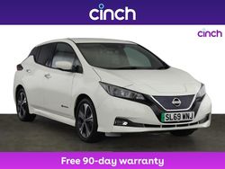 White Used 2019 Nissan Leaf N-Connecta Hatchback | £9,699 (Fair price)
