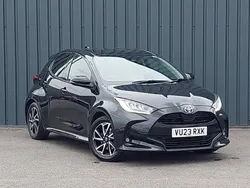 Black Used 2023 Toyota Yaris Hybrid Design Hatchback | £15,698 (Good price)
