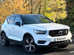 White Used 2019 Volvo XC40 R-Design SUV | £18,995 (Good price)