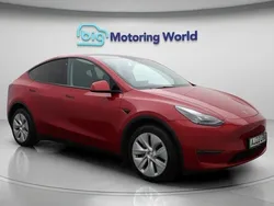 Used 2022 Tesla Model Y Long Range SUV | £25,800 (Good price)