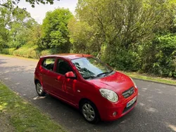 Red Used 2009 Kia Picanto Hatchback | £895 (A bit pricey)