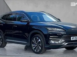 Metallic delan black Used 2025 BYD Seal U Design SUV | £30,261 (Fair price)