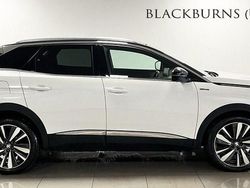 White Used 2019 Peugeot 3008 Premium SUV | £16,950 (Fair price)