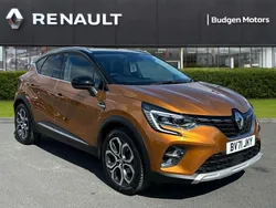 Orange/black Used 2021 Renault Captur Version S SUV | £13,601 (Fair price)