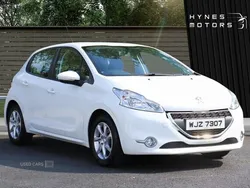 White Used 2014 Peugeot 208 Active Hatchback | £4,895 (Fair price)