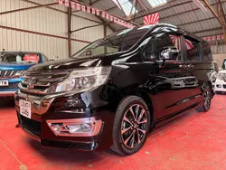 Black Used 2015 Honda Stepwgn Cool MPV | £13,995 (A bit pricey)