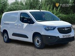 White Used 2020 Vauxhall Combo Edition MPV | £10,999 (Fair price)
