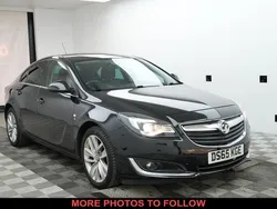 Black Used 2015 Vauxhall Insignia SRi Hatchback | £4,670 (Fair price)