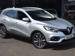 Highland grey Used 2019 Renault Kadjar Iconic SUV | £10,490 (Fair price)