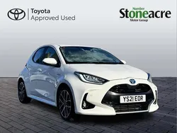 White Used 2021 Toyota Yaris Hybrid Hatchback | £17,000 (Fair price)