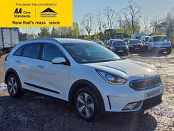 White Used 2019 Kia Niro SUV | £11,488 (Good price)
