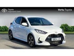 White Used 2024 Toyota Yaris Hybrid Design Hatchback | £19,771 (Fair price)
