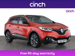 Red Used 2017 Renault Kadjar Signature SUV | £9,599 (Fair price)
