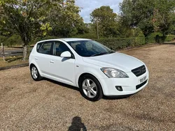 White Used 2009 Kia Ceed Hatchback | £1,850 (Good price)