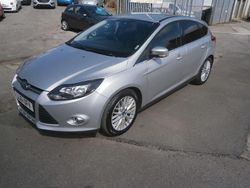 Metalic silver Used 2011 Ford Focus Zetec Hatchback | £3,995 (Fair price)