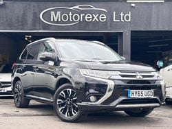 Black Used 2015 Mitsubishi Outlander P-HEV Estate | £8,250 (A bit pricey)