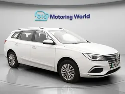 White Used 2022 MG MG5 EV Exclusive Estate | £10,600 (Fair price)