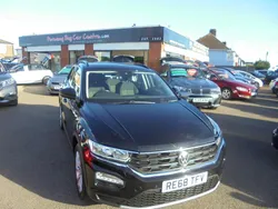 Black Used 2018 VW T-Roc SE SUV | £14,995 (Fair price)