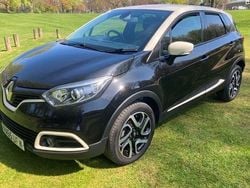Black/cream Used 2016 Renault Captur Dynamique SUV | £3,795 (Good price)