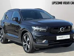 Used 2022 Volvo XC40 Core SUV | £24,900 (Fair price)