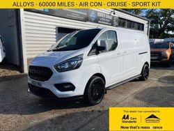 White Used 2022 Ford Transit Custom Limited Van | £16,490 (Fair price)