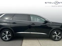 Black Used 2021 Peugeot 5008 GT MPV | £18,278 (Fair price)