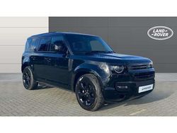 Black Used 2025 Land Rover Defender HSE Dynamic SUV | £72,537 (Fair price)