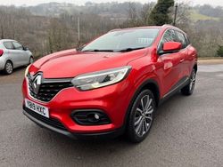 Red Used 2019 Renault Kadjar Iconic SUV | £9,995 (Good price)