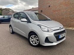 Silver Used 2017 Hyundai i10 SE Hatchback | £5,800 (Good price)