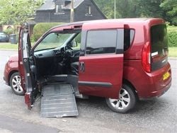 Red Used 2016 Fiat Doblò Lounge MPV | £9,950 (Fair price)