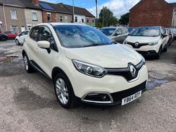 Cream Used 2014 Renault Captur Dynamique SUV | £3,875 (Fair price)