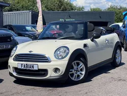 White Used 2014 Mini ONE Hatchback | £2,699 (Fair price)
