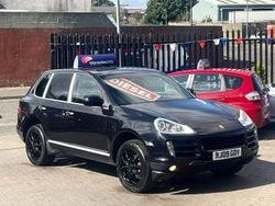 Black Used 2009 Porsche Cayenne SUV | £5,699 (Fair price)