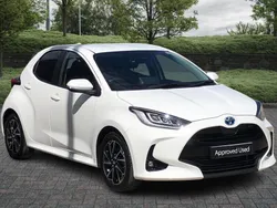 White Used 2022 Toyota Yaris Hybrid Design Hatchback | £16,450 (Fair price)