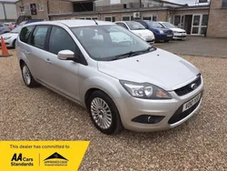 Silver Used 2010 Ford Focus Titanium Estate | £1,995 (Fair price)