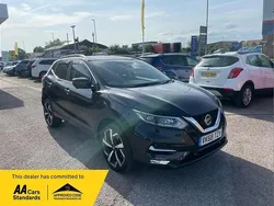 Black Used 2018 Nissan Qashqai Tekna SUV | £10,995 (Fair price)