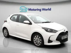 White Used 2022 Toyota Yaris Hybrid Hatchback | £14,900 (Good price)
