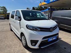 White Used 2018 Toyota Proace Comfort Van | £14,000 (Fair price)