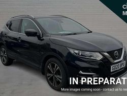 Pearl black Used 2020 Nissan Qashqai N-Connecta SUV | £15,446 (Good price)