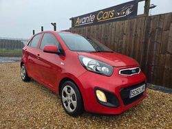 Red Used 2013 Kia Picanto Hatchback | £2,995 (Good price)