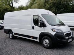 White Used 2022 Peugeot Boxer Van | £11,790 (Fair price)