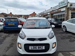 White Used 2016 Kia Picanto 2 Hatchback | £8,495 (Fair price)