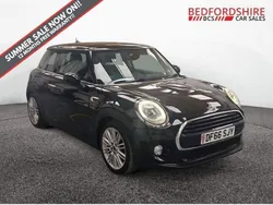 Black Used 2016 Mini Cooper Hatch Hatchback | £6,850 (Fair price)