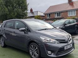 Grey Used 2017 Toyota Verso Design MPV | £6,750 (Fair price)
