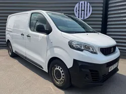 White Used 2020 Peugeot Expert Van | £8,800 (Good price)