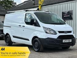 White Used 2017 Ford Transit Custom Van | £7,490 (Super price)
